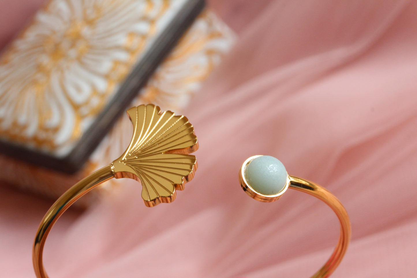 Ginkgo leaf bangle bracelet and stainless steel amazonite cabochon. Margaux