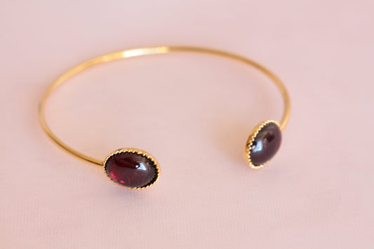 Bangle bracelet with two adjustable natural mother-of-pearl stones gilded with fine gold Emmanuelle