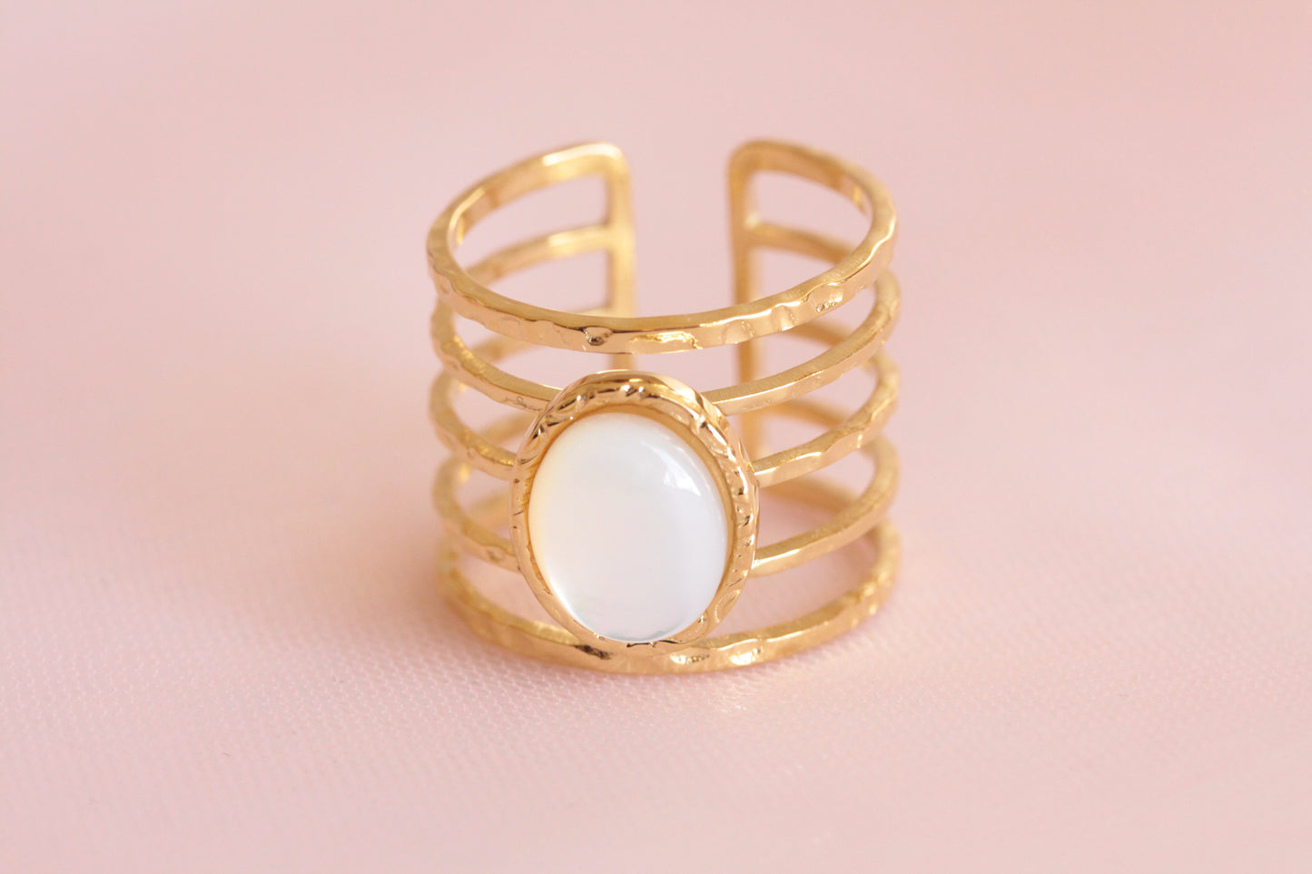 Copy of Openwork mother-of-pearl ring gilded with 24 carat fine gold Lorie