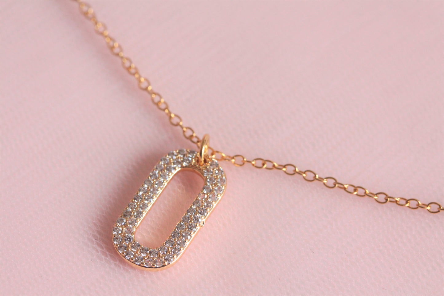 Collier acier inoxydable et pendentif strass dorée à l'or fin