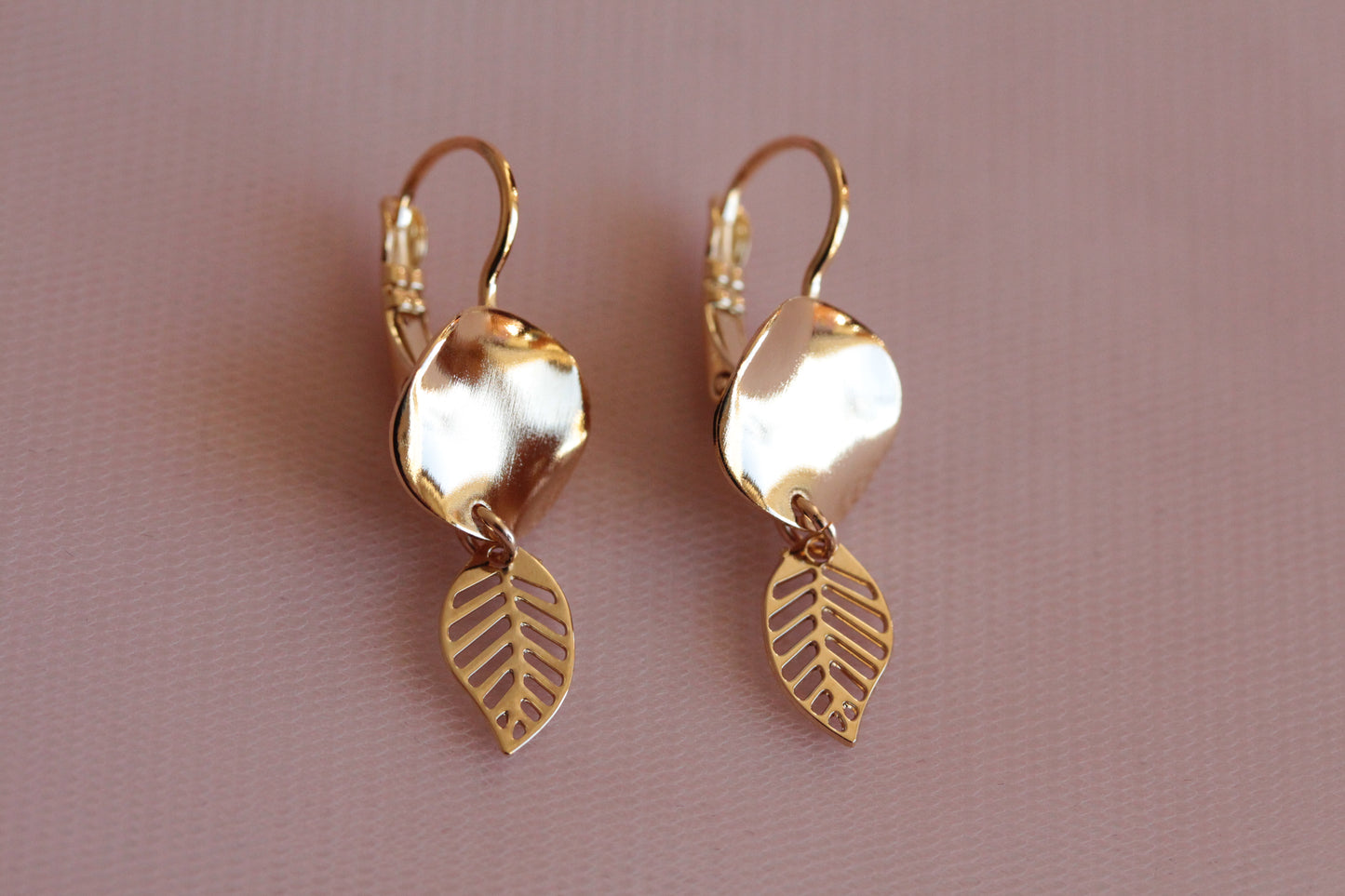 Aurélia fine gold-plated freshwater pearl sleeper earrings