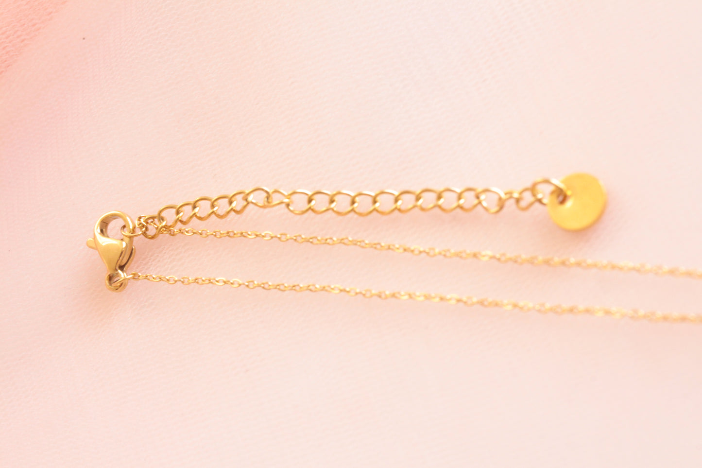 Gingko chain necklace and gold-plated flowers, brass chain gilded with fine gold Sylvia