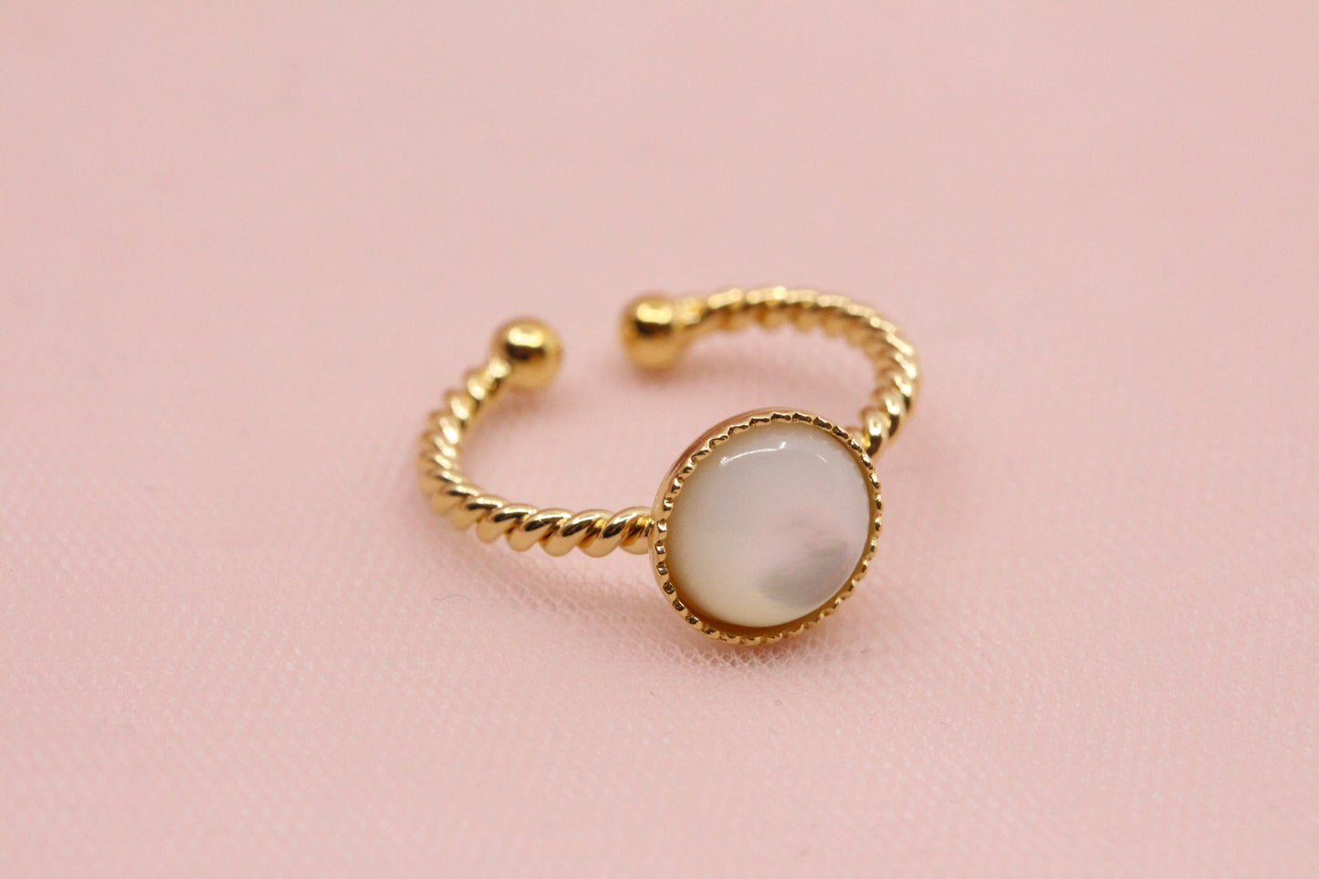 Copy of Openwork mother-of-pearl ring gilded with 24 carat fine gold Lorie